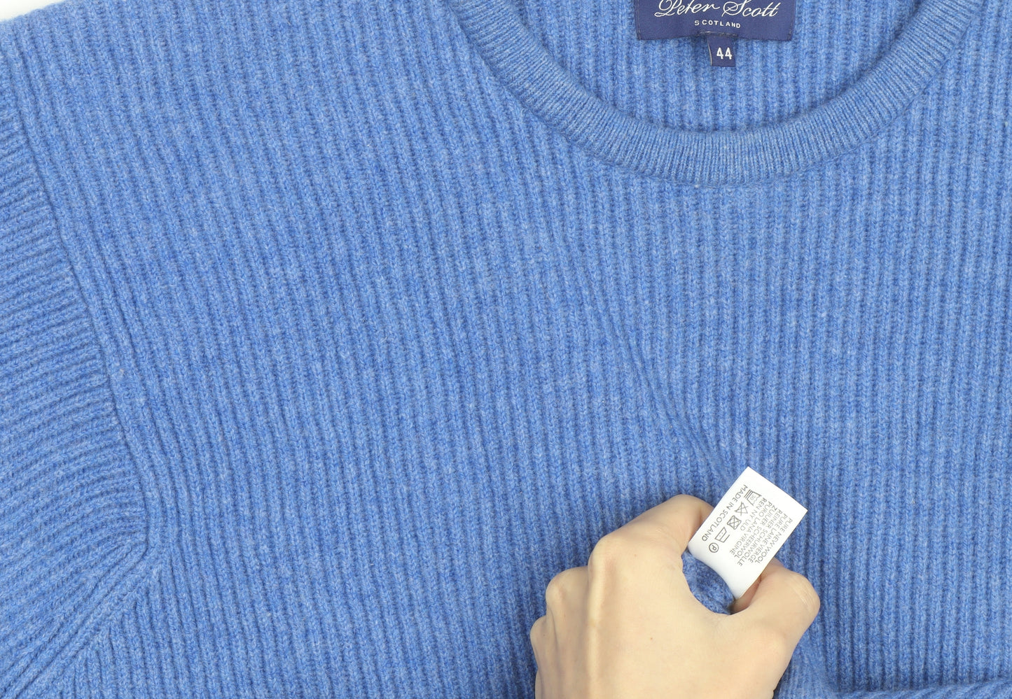 Peter Scott Men's Blue Cashmere Crew Neck Jumper Size L