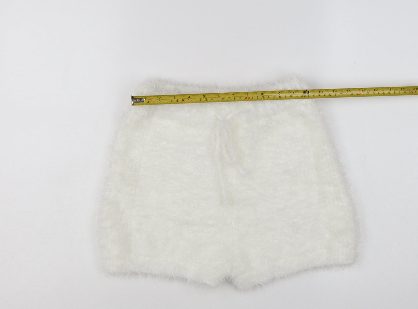Miss Selfridge Women’s White Fluffy Knit Sweat Shorts Size S