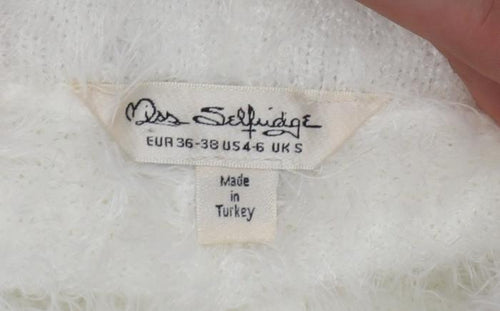 Miss Selfridge Women’s White Fluffy Knit Sweat Shorts Size S