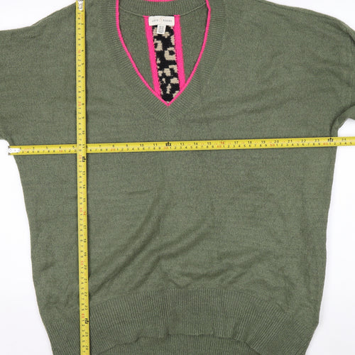 Love & Roses Women's Green Leopard Trim V-Neck Jumper Size 16