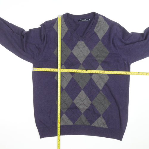 Maine New England Men's Purple Argyle V-Neck Cotton Jumper Medium