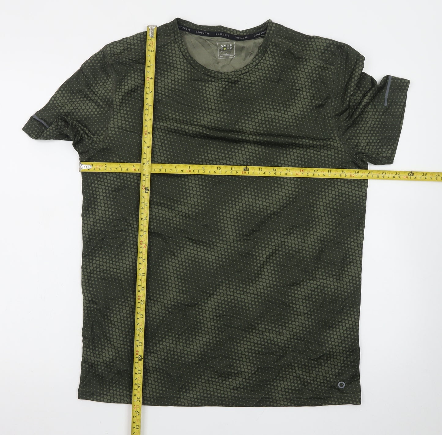 Marks and Spencer Goodmove Men’s Green Camouflage Sports T-Shirt L