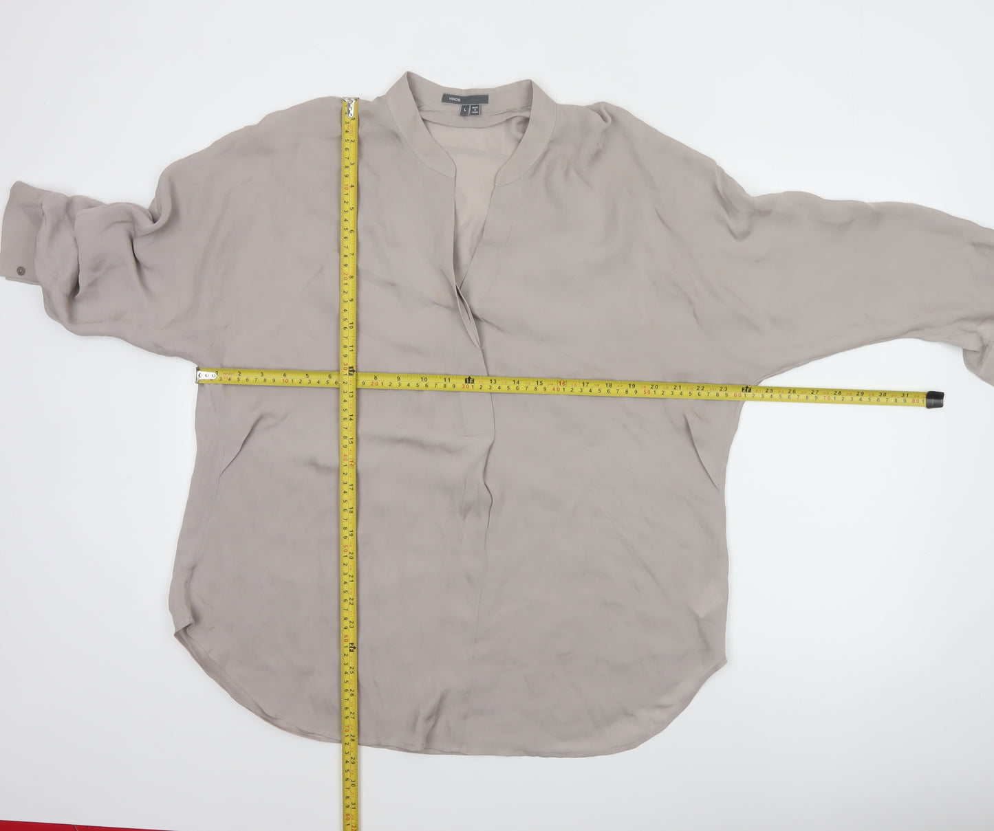 Vince Women’s Beige Silk Long Sleeve Blouse Size L Relaxed Fit
