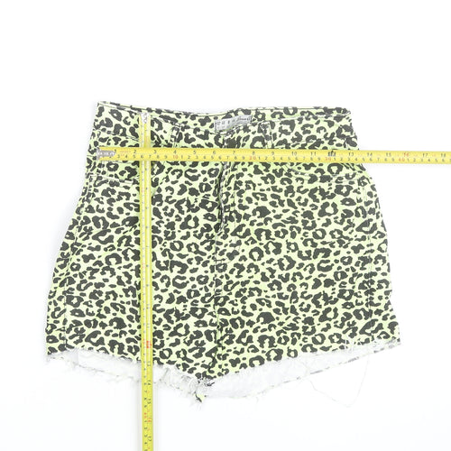 Denim Co. Women’s Green Leopard Print Cut-Off Shorts Size 12