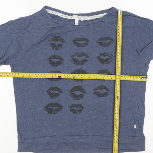 Victoria's Secret Womens Blue XS Long Sleeve Jersey T-Shirt with Lip Print