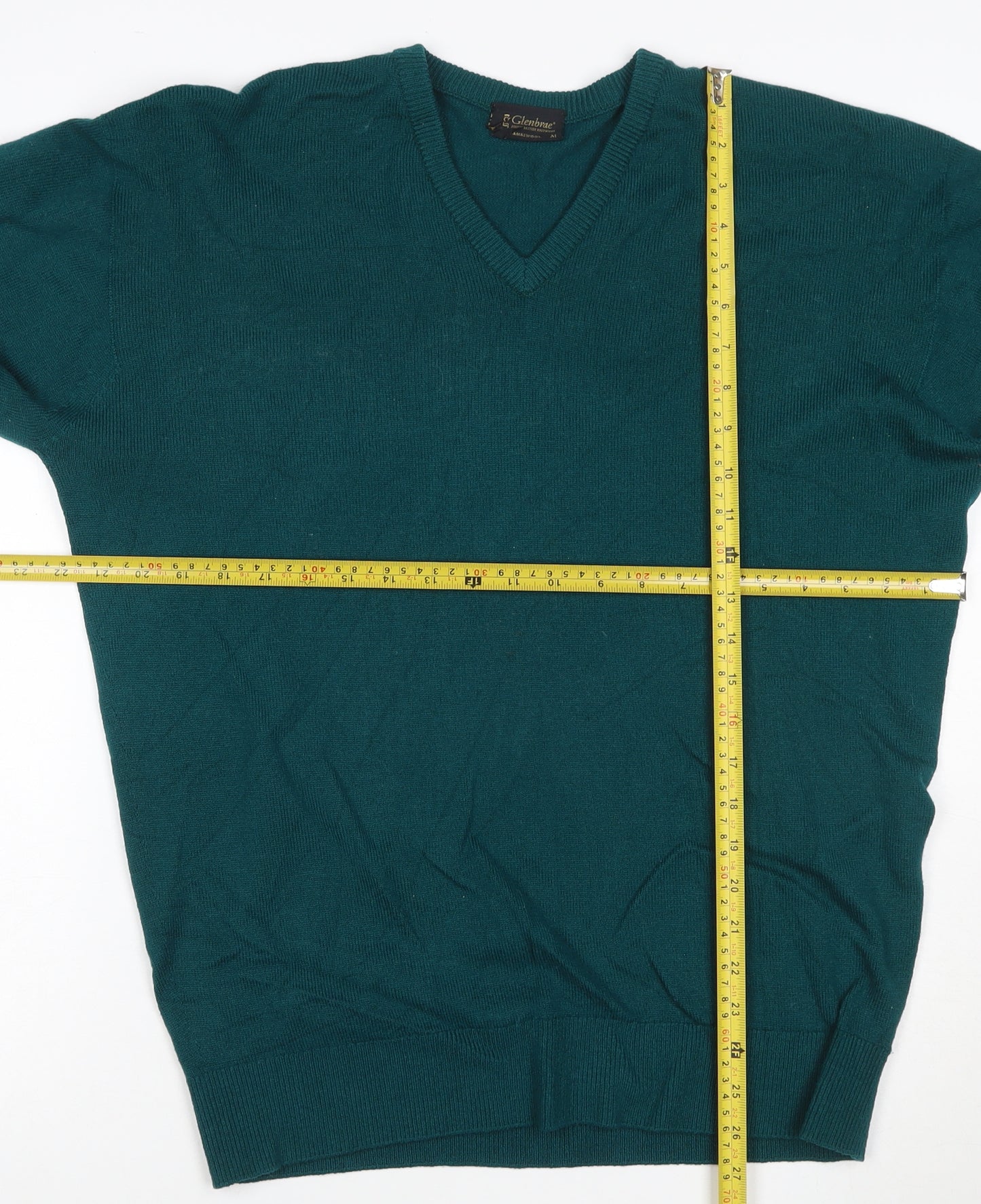 Glenbrae Men's Green Merino Wool V-Neck Jumper Size M