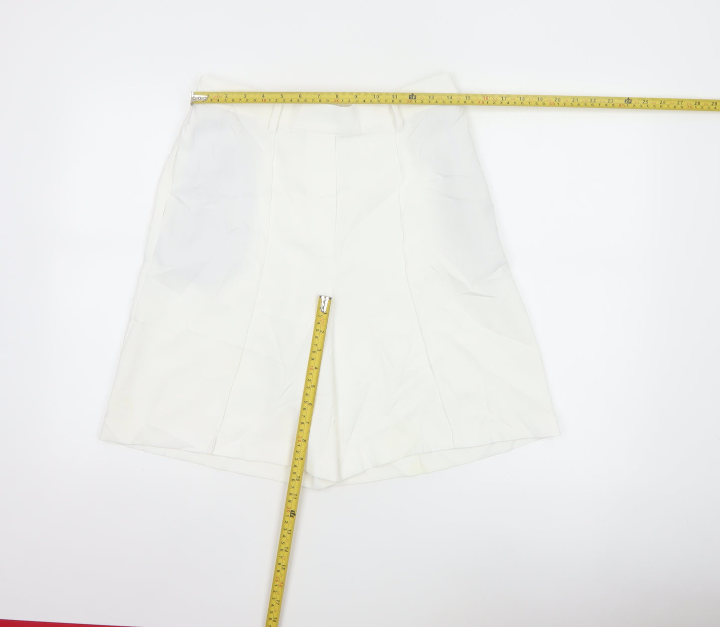 Marks and Spencer Women’s Ivory Chino Shorts Size 12 Regular Fit