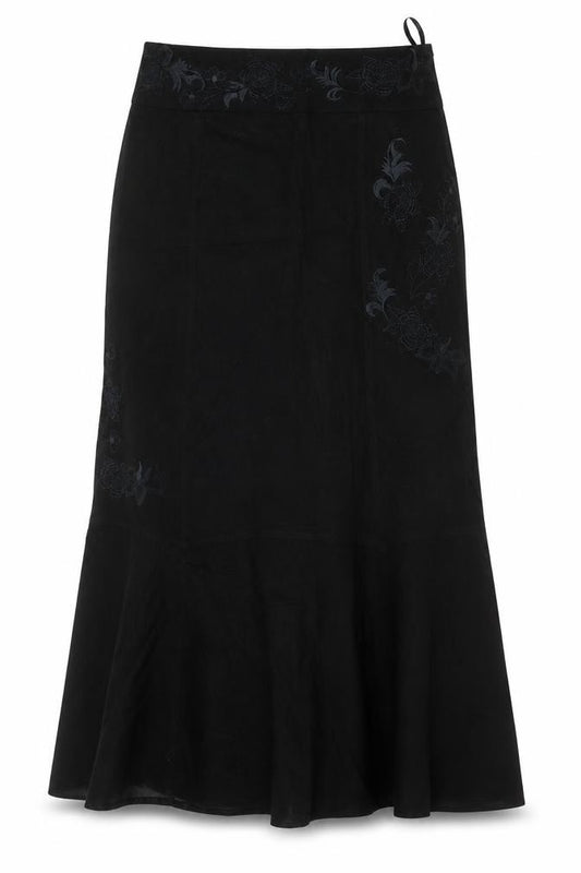 Evie Women Black Size 10 A-Line Stretch Knee Length Skirt