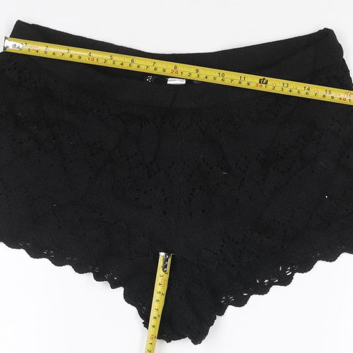 H&M Divided Women's Black Crochet Hot Pants Shorts Size M