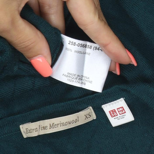 Uniqlo Womens Green XS V-Neck Merino Wool Jumper