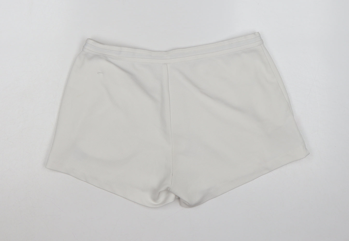 Sergio Tacchini Women's White XL Sports Tennis Shorts