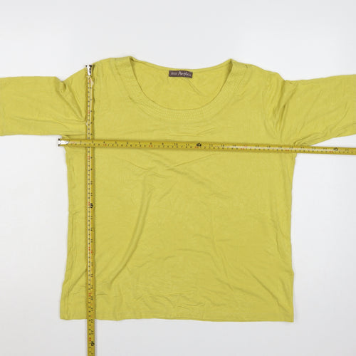 Marks and Spencer Women Green Basic Scoop Neck T-Shirt Size 14