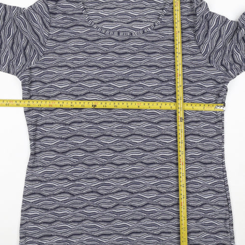 Profile Women’s Blue Wave Pattern Jersey T-Shirt Size 16