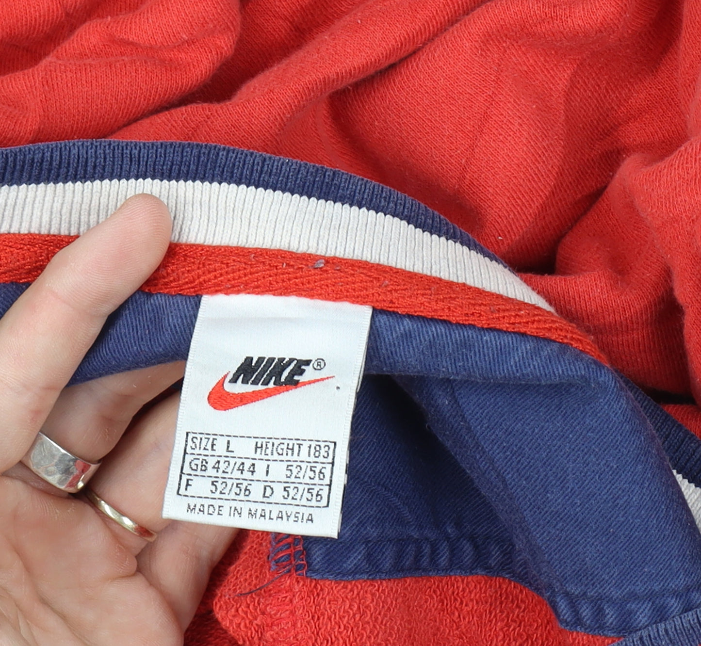 Nike Men Red Vintage Size L V-Neck Logo Pullover Sweatshirt