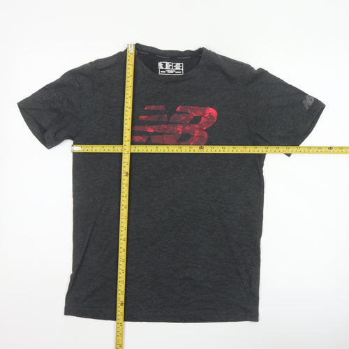 New Balance Men’s Black S Graphic Logo Sports Crew Neck T-Shirt