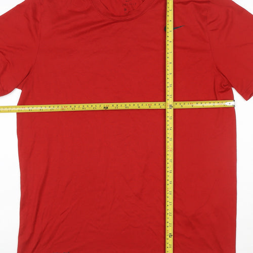 Nike Men’s Red S Dri-FIT Crew Neck Moisture Wicking T-Shirt