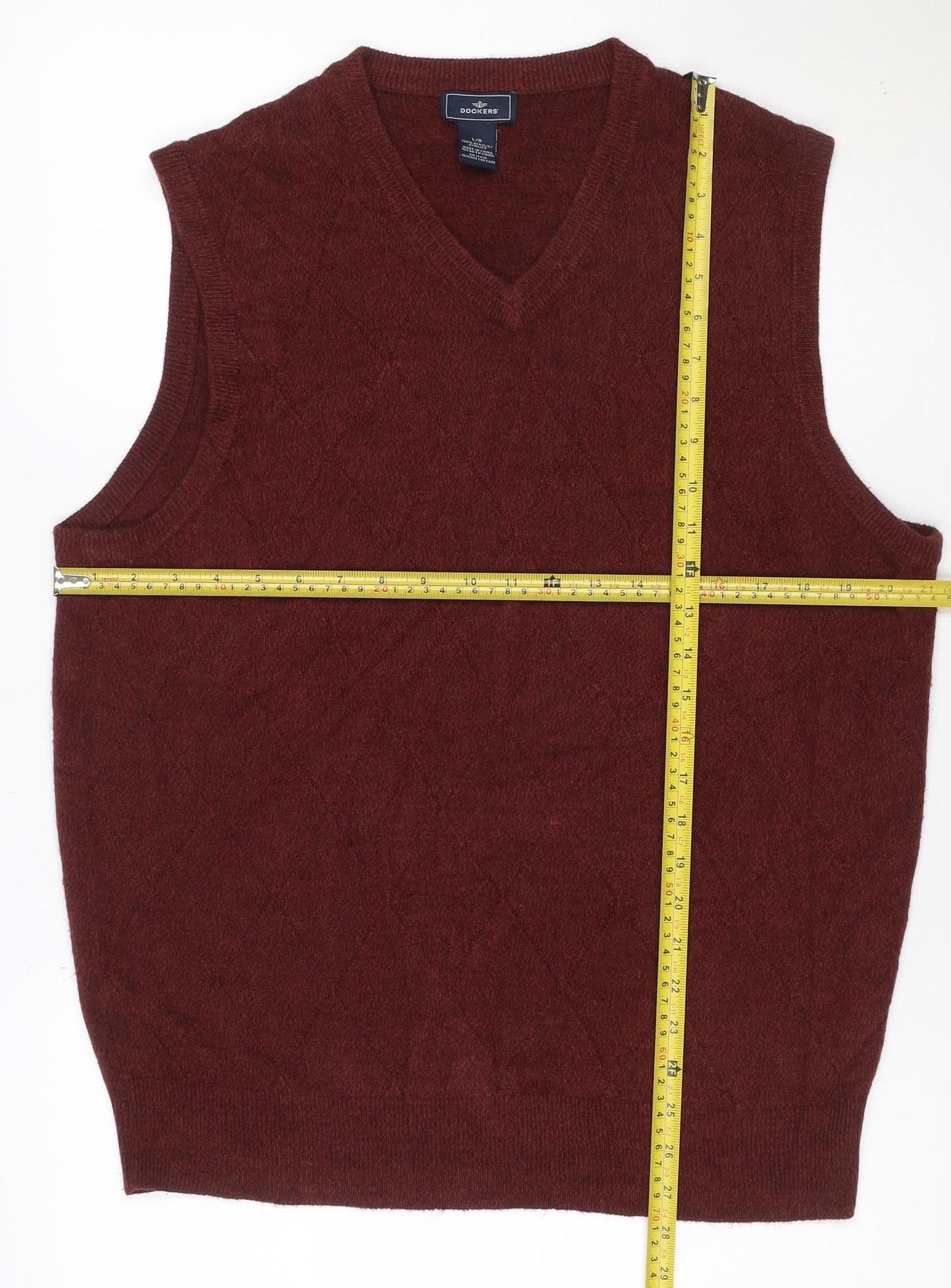 Dockers Men’s Red Acrylic V-Neck Knit Sleeveless Jumper Vest L