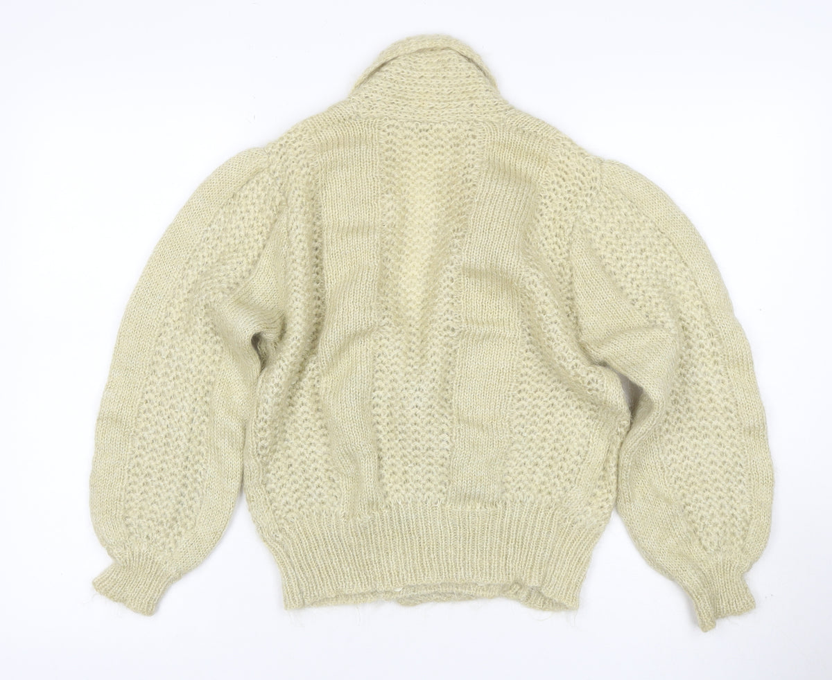 Close-up detail of Crée Women Ivory M Chunky Knit Button Cardigan Long Sleeve