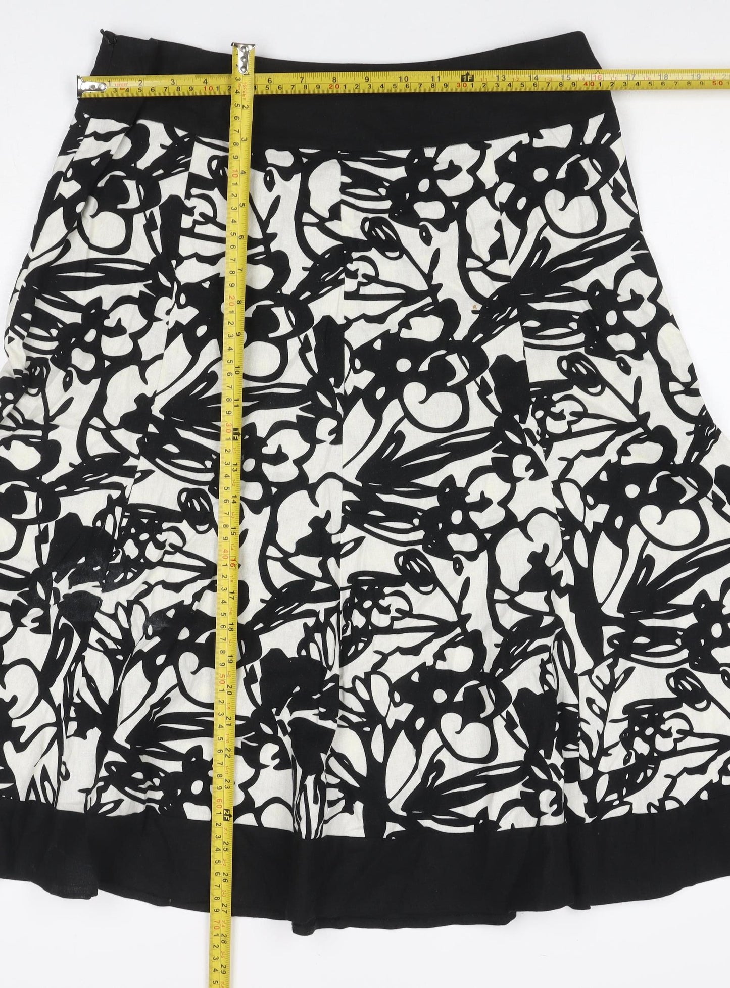 Style by EWM Women’s Black Ivory Floral Skater Skirt UK 14