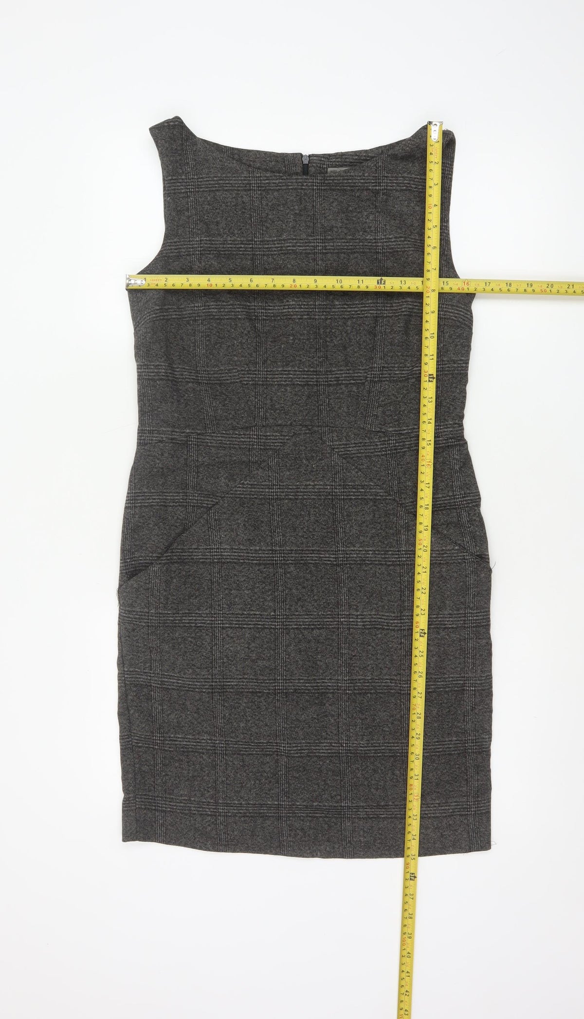 Close-up detail of Zara Basic Women Grey M Sheath Knee Length Check Sleeveless Work Dress