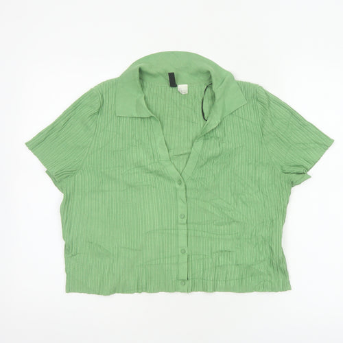H&M Women Green L Ribbed Knit Collared Short Sleeve Button-Up Top