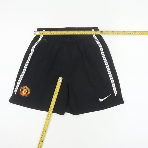 Nike Boys Black Manchester United Dri-FIT Football Shorts 10-12 Years