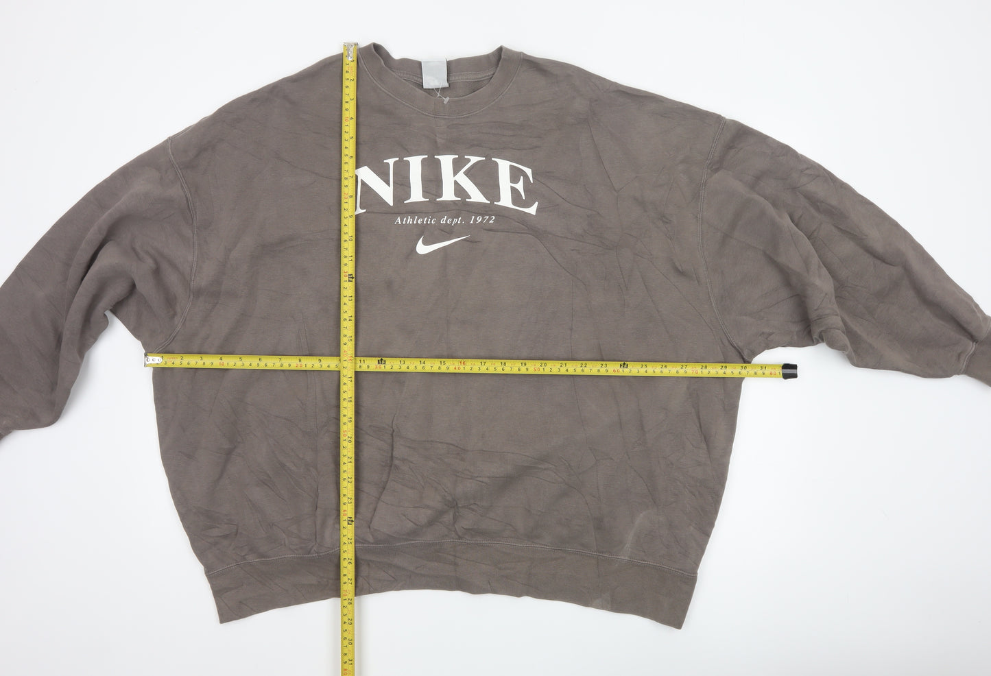 Nike Men’s Brown M Pullover Crew Neck Fleece Sweatshirt Athletic 1972