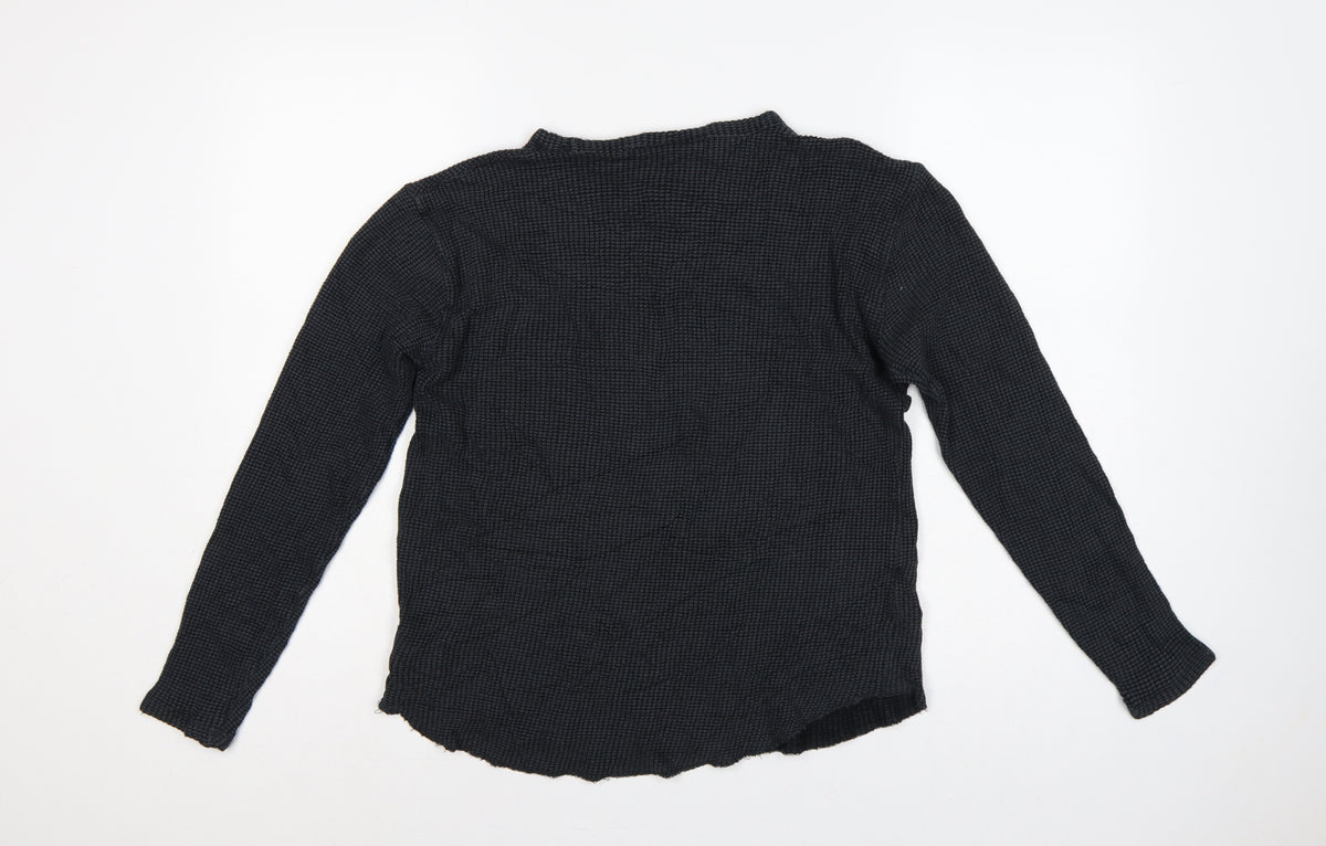 Brand and care label for Urban Outfitters Women Black M Basic Textured Knit Crew Neck Long Sleeve Top