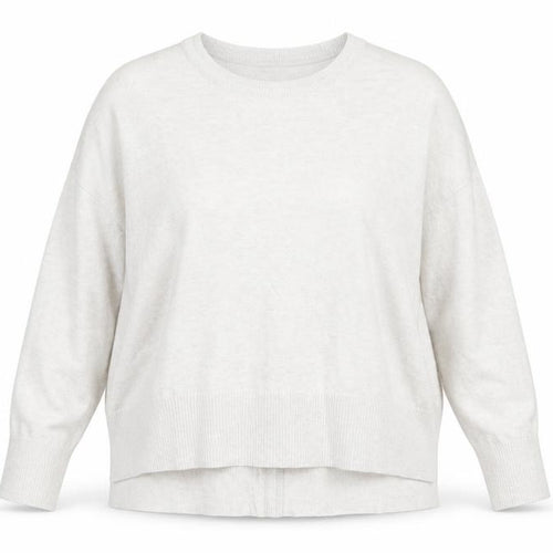 White Label Women’s Silver L Fine Knit Crew Neck Glitter Jumper