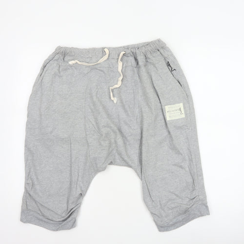 Religion Men's Grey L Sweat Shorts Drawstring Cotton Logo Pockets