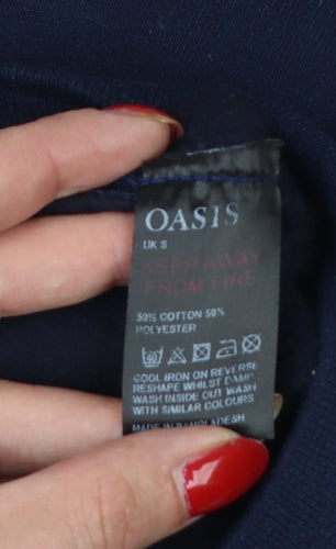 Oasis Women’s Blue S C’est La Vie Graphic Pullover Sweatshirt