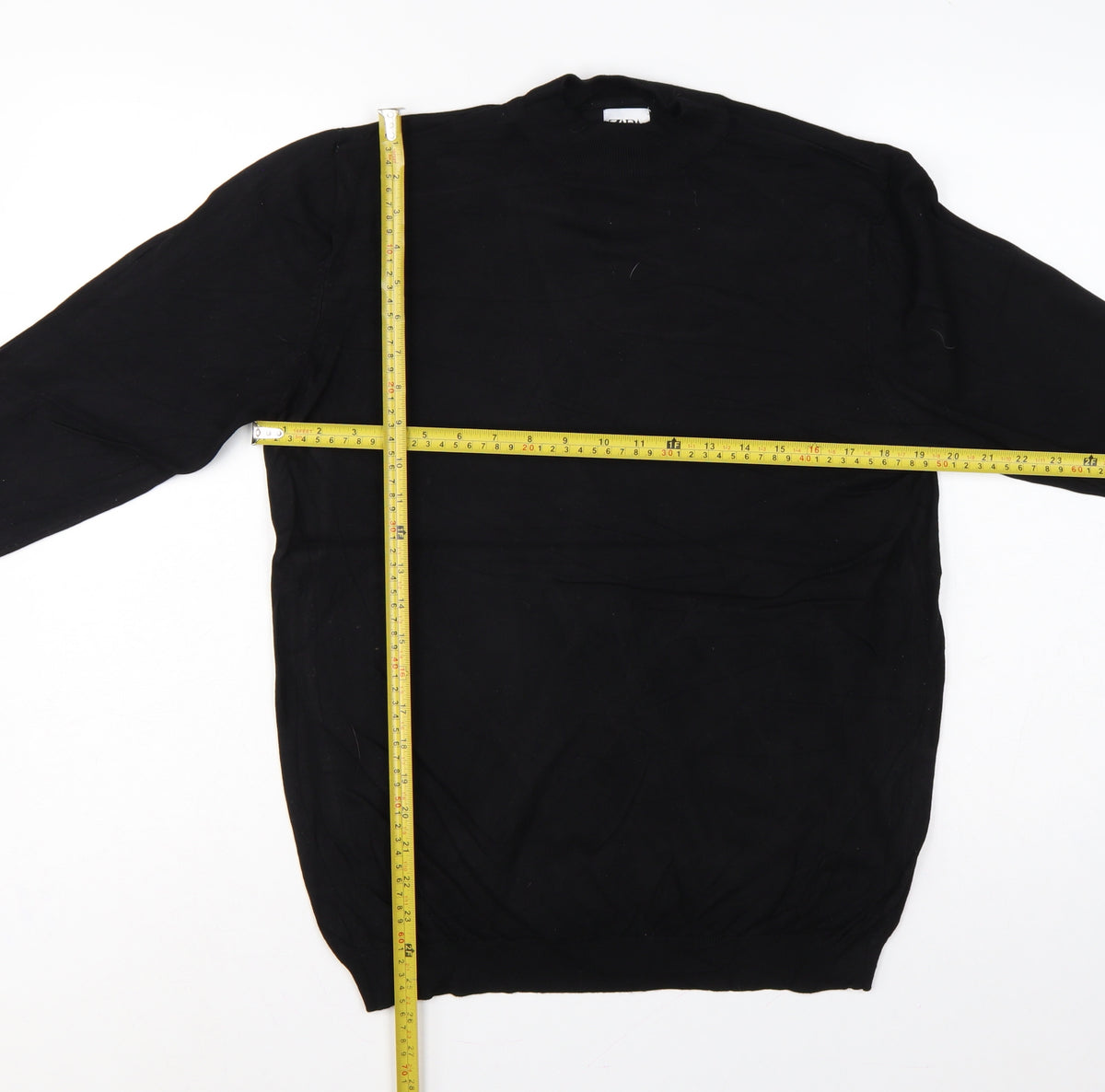 Close-up detail of Zara Men’s Black, size S, Crew Neck Knit jumper