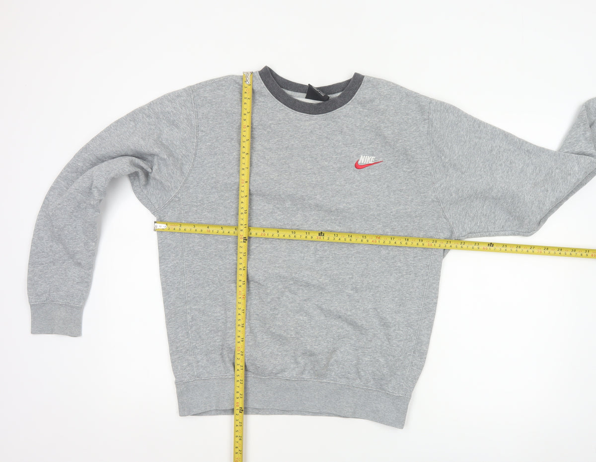 Nike Men’s Grey Small Pullover Crew Neck Logo Sweatshirt
