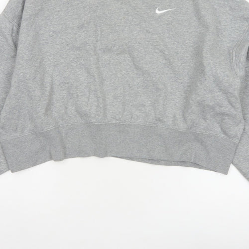 Nike Women’s Grey M Logo Crew Neck Pullover Sweatshirt Fleece