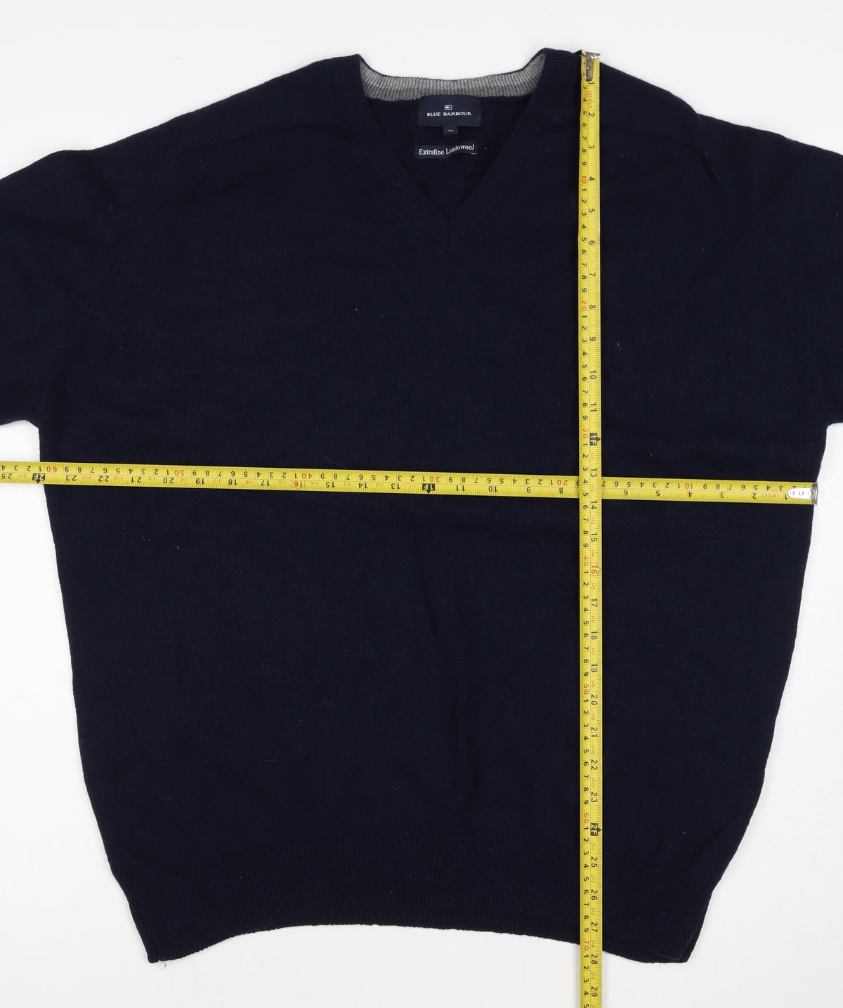Brand and care label for Blue Harbour Men’s Navy XL Lambswool V-Neck jumper Classic