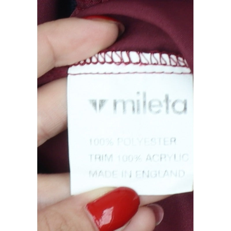 Mileta Men’s Red XL V-Neck Pullover Sweatshirt Made in England