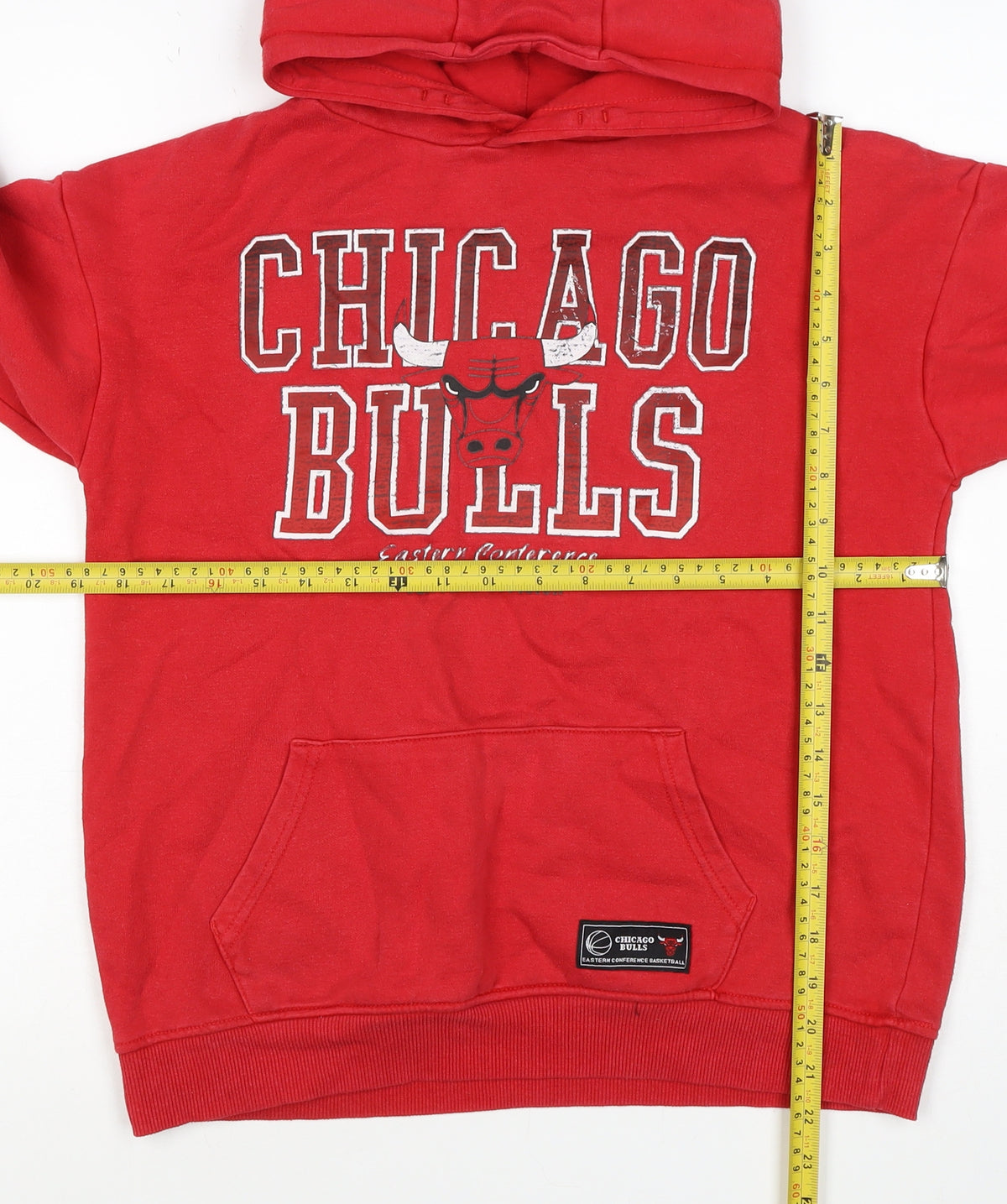 Brand and care label for Knox boys’ red 12 years chicago bulls nba graphic pullover hoodie