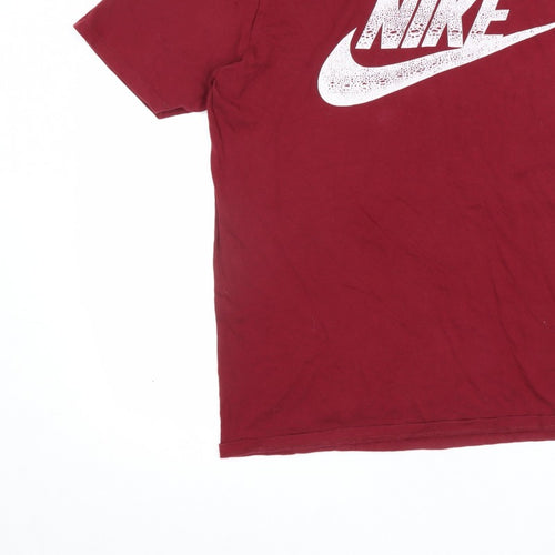 Nike Men’s Red M Athletic Fit Logo Graphic Cotton T-Shirt