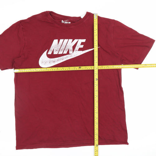 Nike Men’s Red M Athletic Fit Logo Graphic Cotton T-Shirt