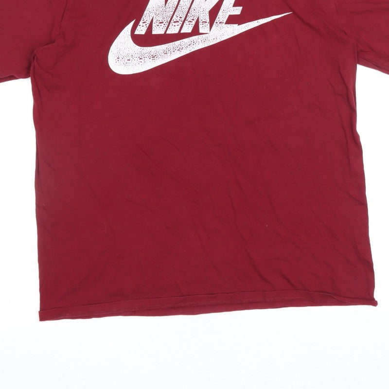 Nike Men’s Red M Athletic Fit Logo Graphic Cotton T-Shirt