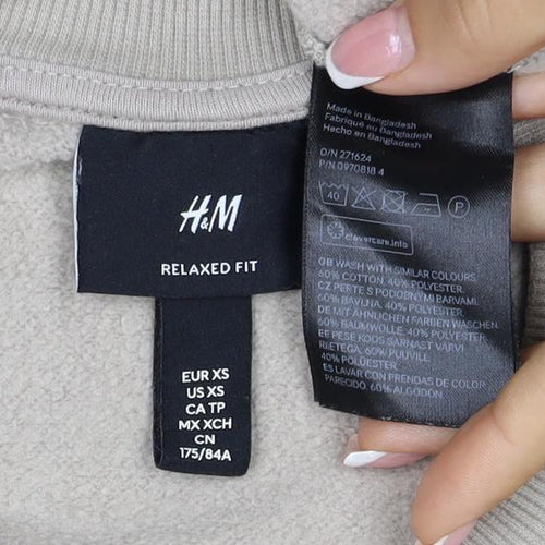 H&M Men’s Beige XS Relaxed Fit Fleece Crew Neck Pullover Sweatshirt