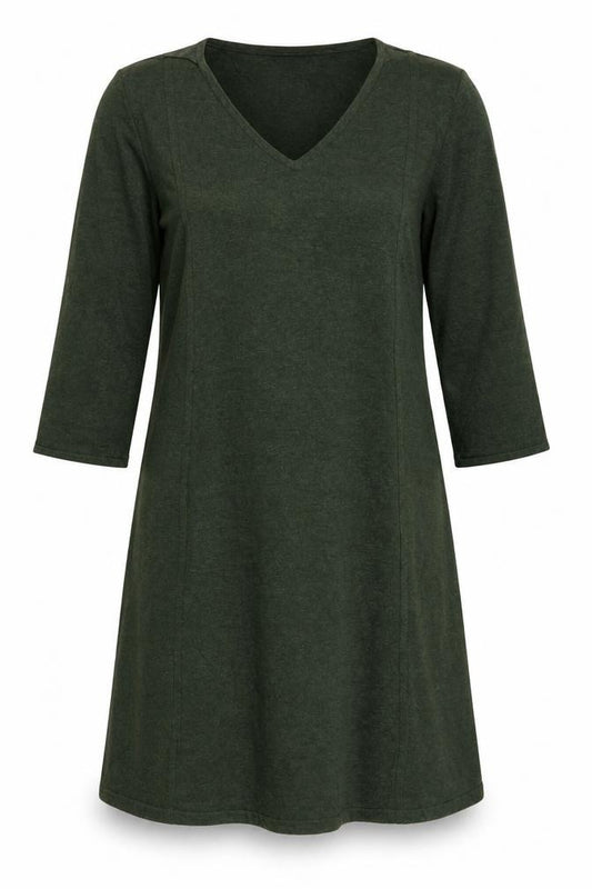 Front view of Lands' End Women Green L Knit Midi Shift Dress V-Neck 3/4 Sleeve