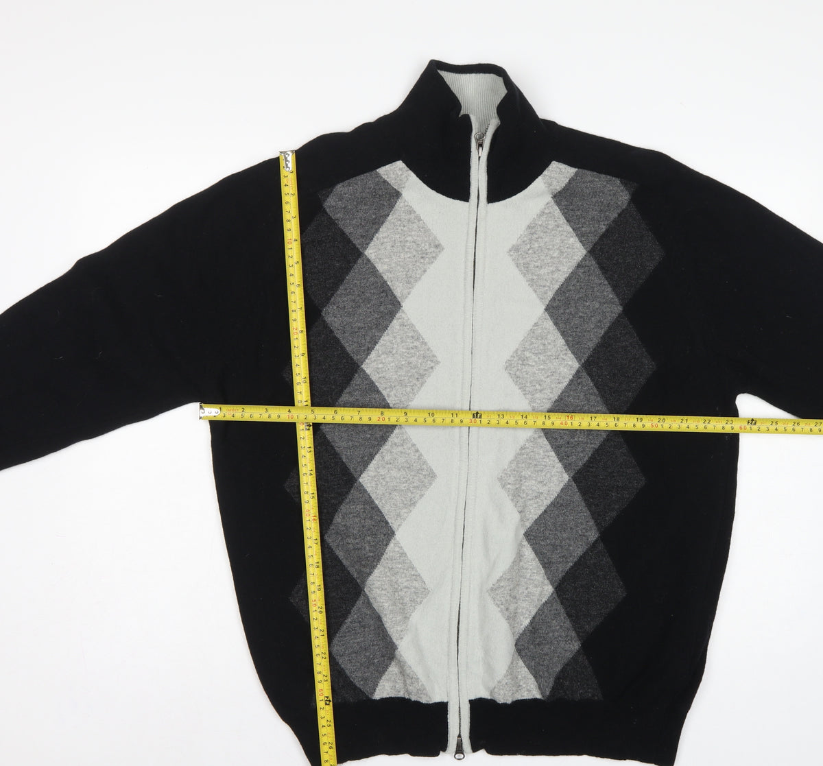 Close-up detail of Concrete Men’s Black Grey Argyle Full Zip Wool Jumper XL