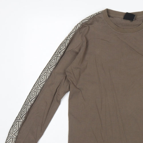 Umbro Men's Brown M Long Sleeve Crew Neck Geometric Logo T-Shirt
