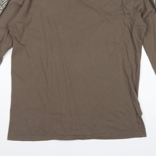 Umbro Men's Brown M Long Sleeve Crew Neck Geometric Logo T-Shirt