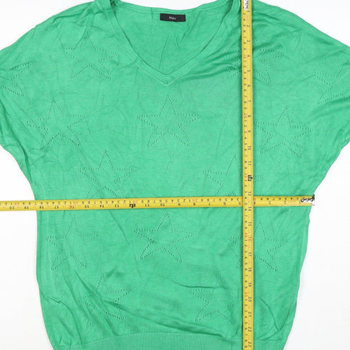 M&Co Women’s Green Size 10 Star Knit V-Neck Relaxed T-Shirt Top