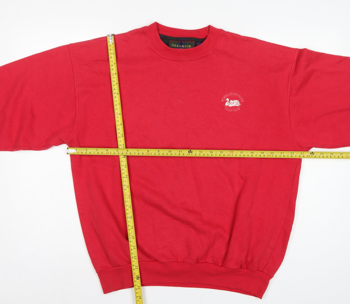 Close-up detail of Glenmuir Men's Red M Pullover Sweatshirt Wimbledon Park Golf Club