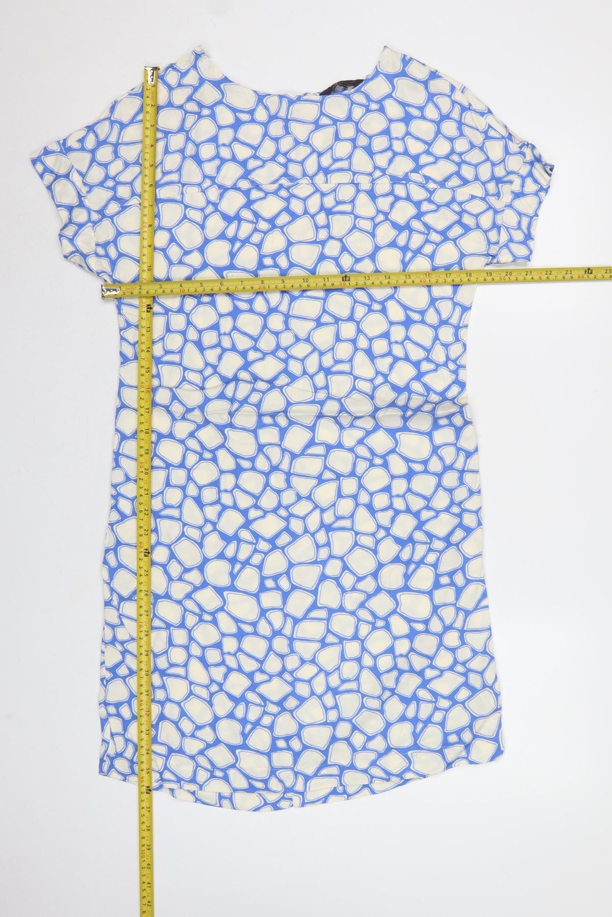 Close-up detail of Marks & Spencer Women Blue Geometric UK 8 Shift Mini Dress