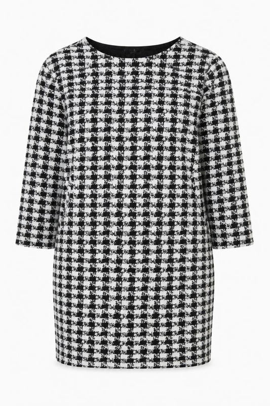 Front view of Wallis Women Black White Houndstooth Shift Dress UK 16 Long Sleeve
