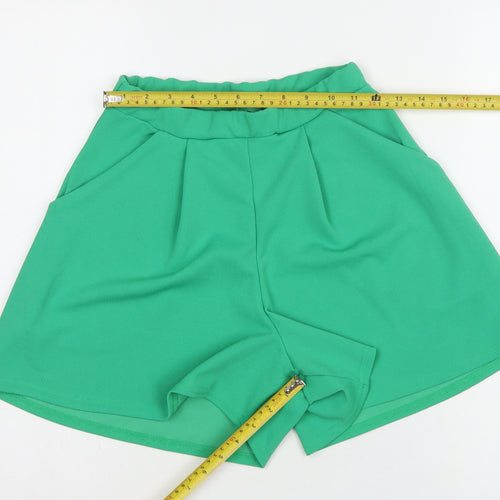 Boohoo Women’s Green High Rise Pleated Shorts UK 6 Pockets